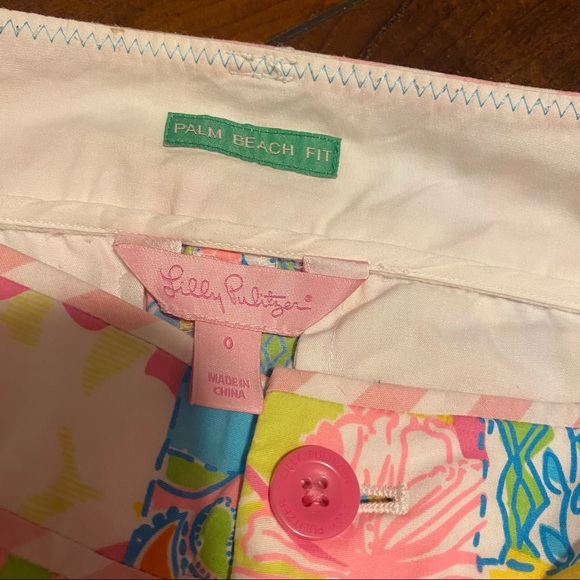 Lilly Pulitzer Patch Print Shorts Sz 0 - Picture 3 of 4